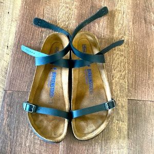 Birkenstock yara sandal